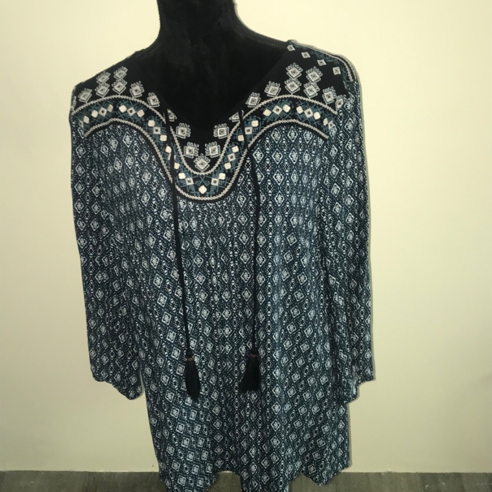 Boho style plus size top - Picture 2 of 6